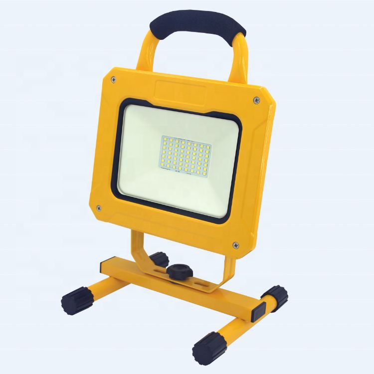 Endurhlaðanlegt flóðljós með standi